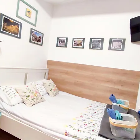 קלוז'-נאפוקה Republicii Small Central Studio מראה חיצוני תמונה